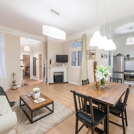 Appartamento Downtown Heart 3 Bdr, 2 Bath, A/C Budapest Esterno foto